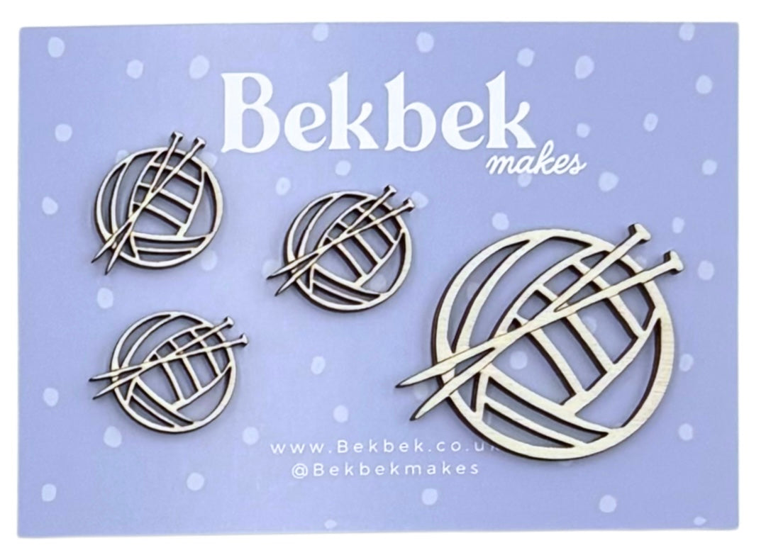 Ball of Wool & Knitting Needles Wooden Shapes