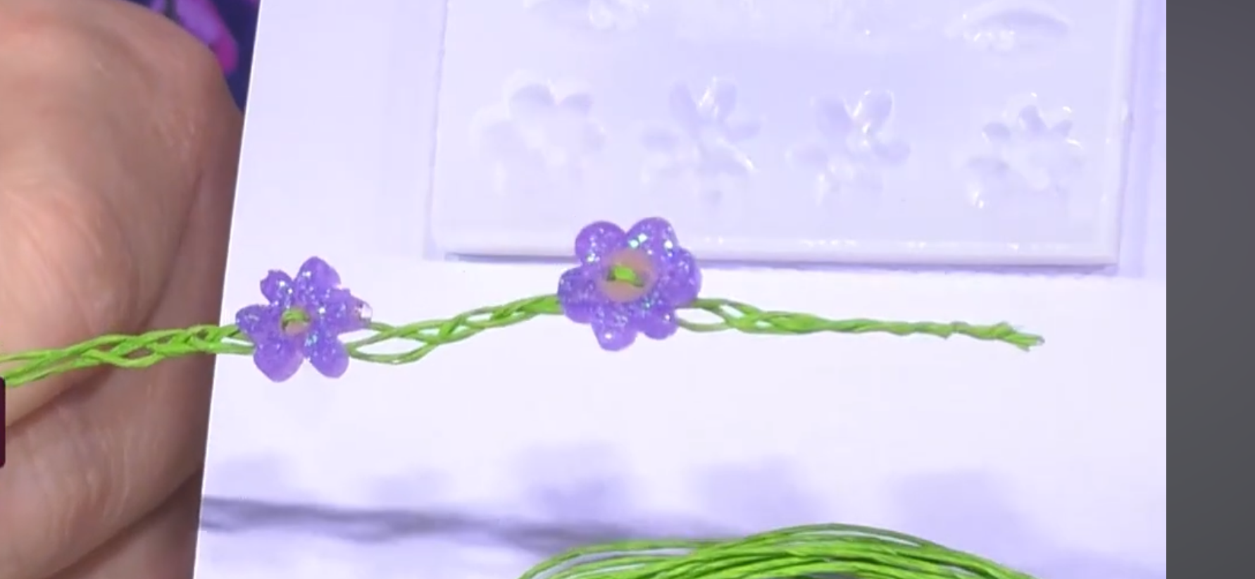 Daisy Chain Reusable Silicone Mould & Wire (Decorative Buttons)