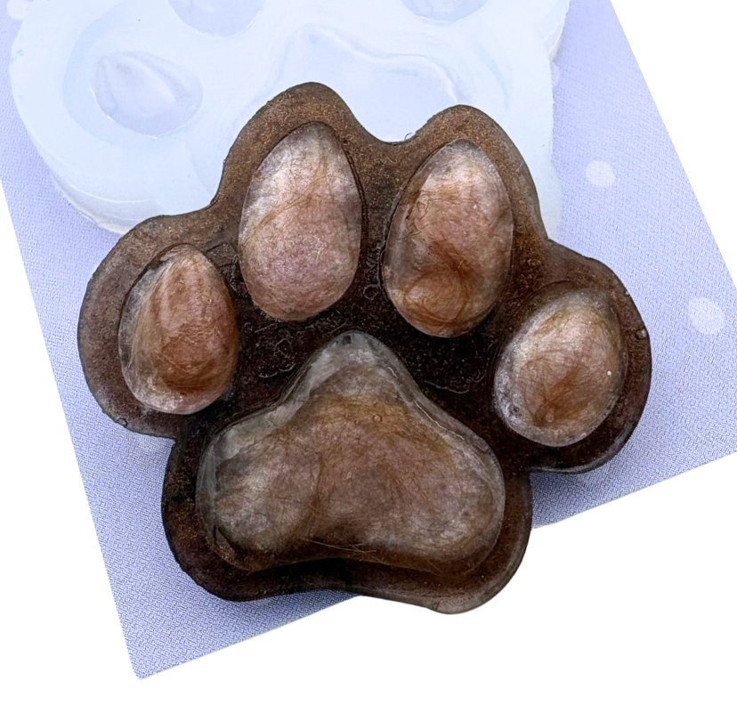 UV Resin dog paw memorial jewellery