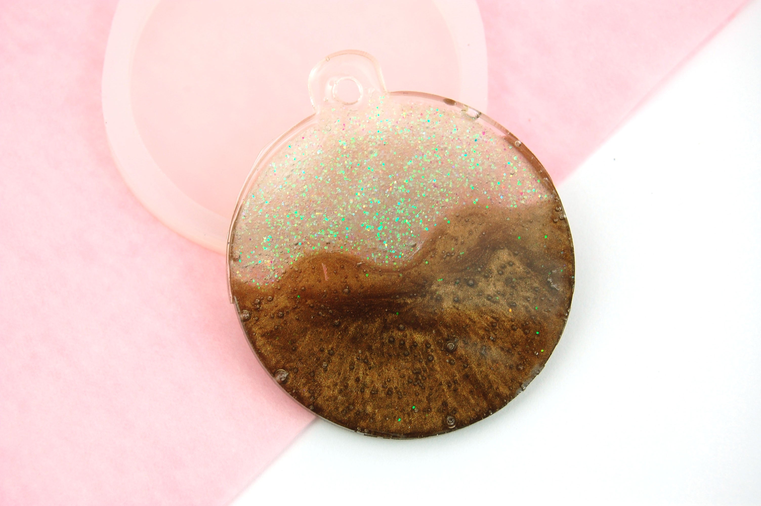 Large Circle Reusable Silicone Mould (Bauble/ Necklace)