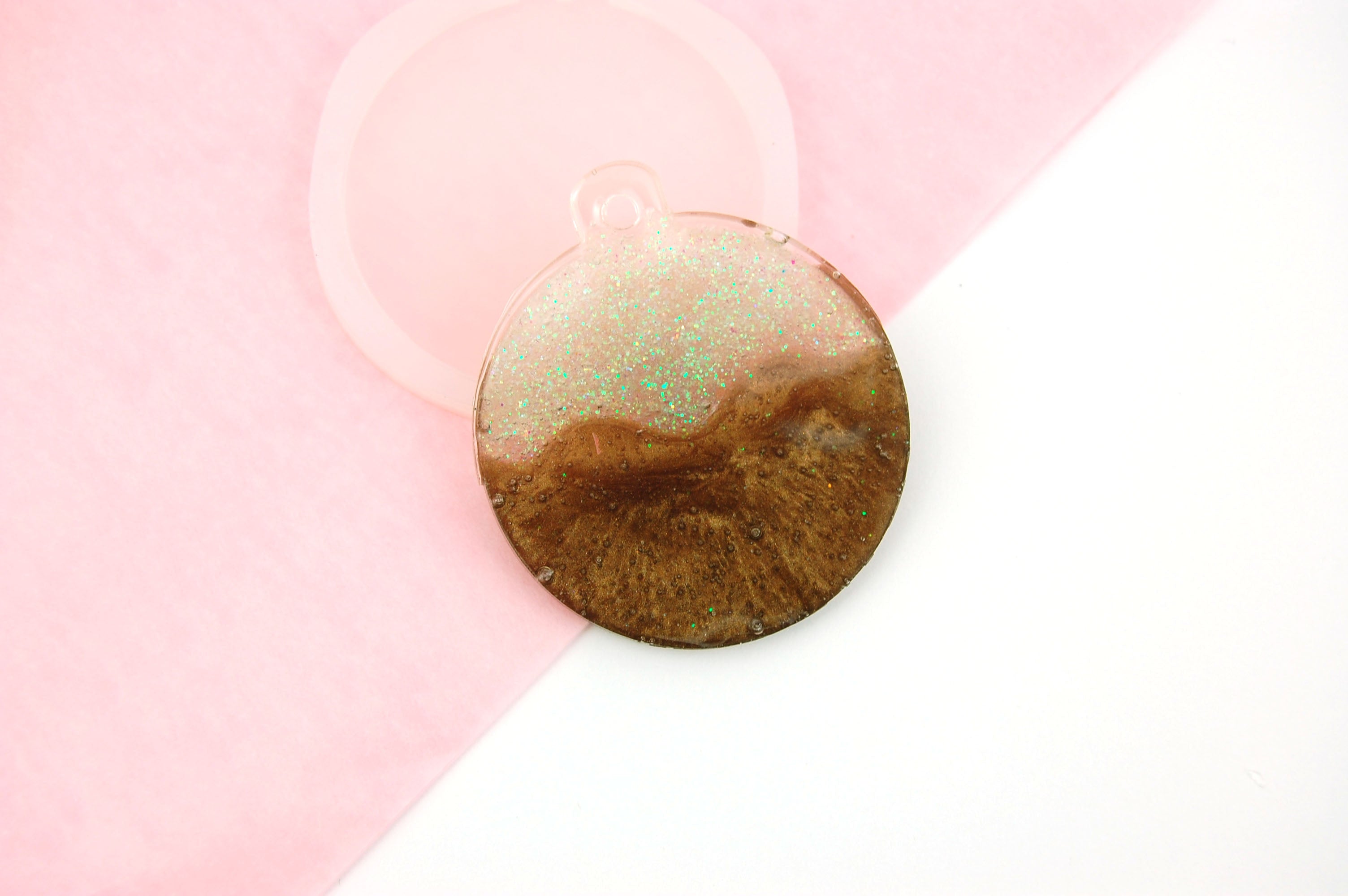 Large Circle Reusable Silicone Mould (Bauble/ Necklace)